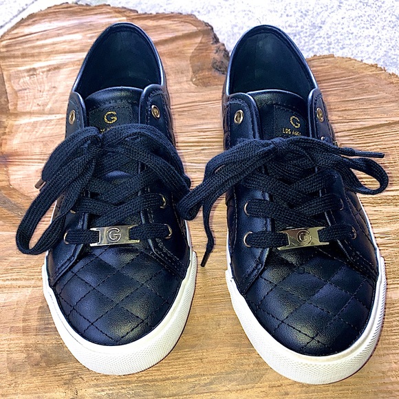 Women’s G by GUESS size 71/2 sneakers - Picture 3 of 14